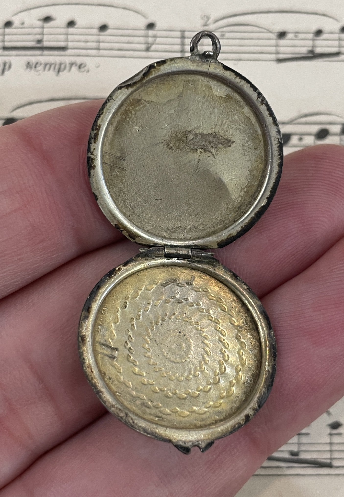 Rare Antique French Guilloche Enamel Locket Flowers c1920