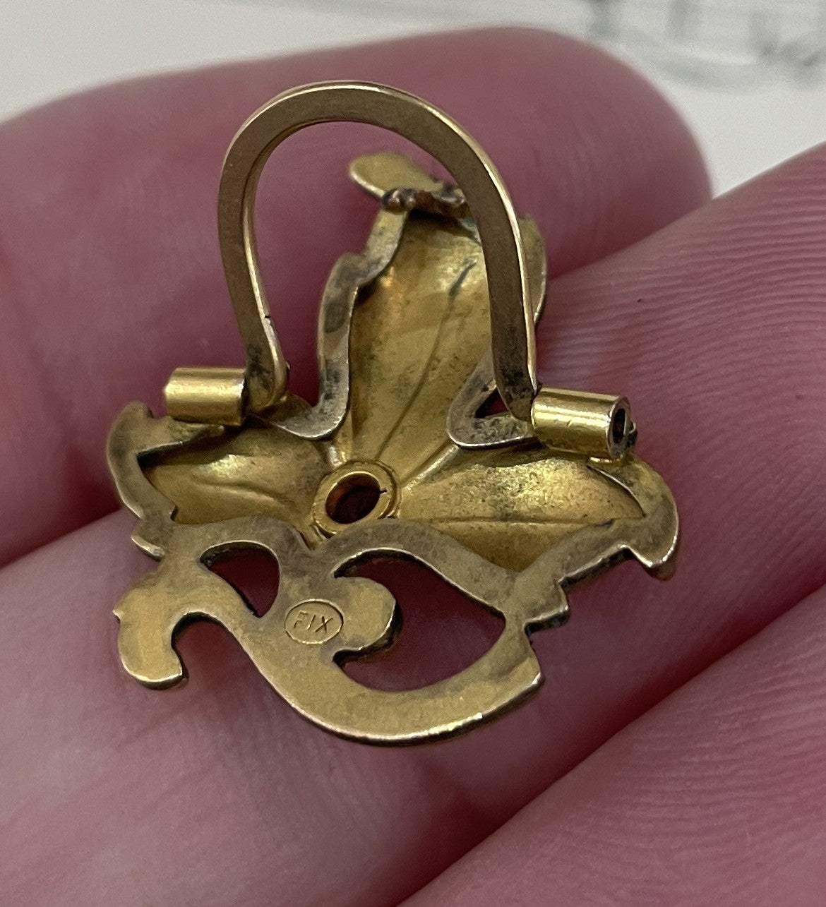 Antique French Art Nouveau Gold-filled Pin Clip Leaf c1900