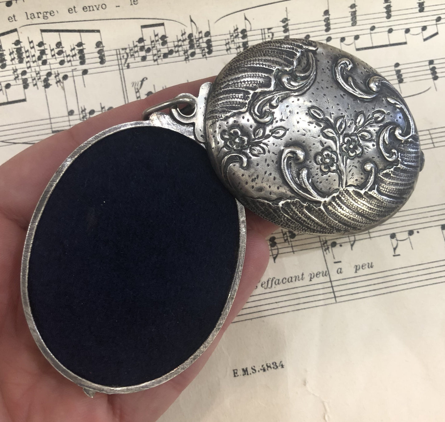 Rare Antique French Art Nouveau Sterling Silver Flower Sliding Mirror Pendant c1900