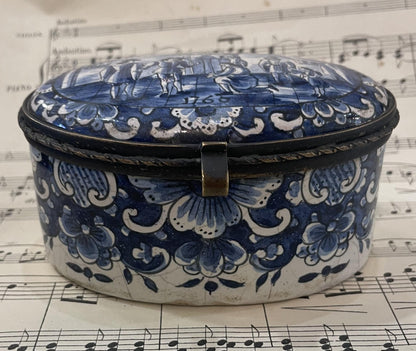 RARE Antique French Joan of Arc in Chinon Porcelain Jewelry Box c1760