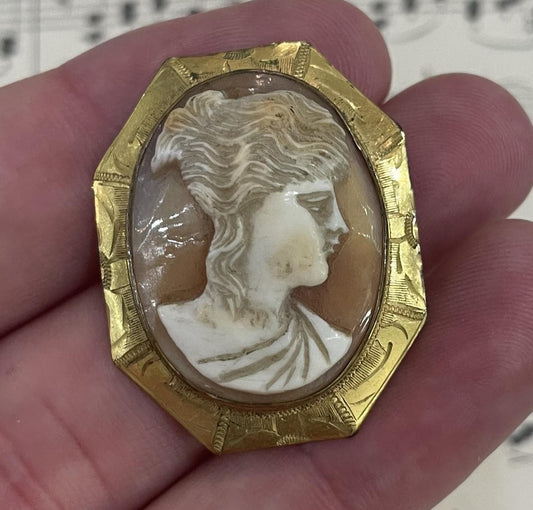 Antique Italian Carved Shell Cameo Roman Woman c1880