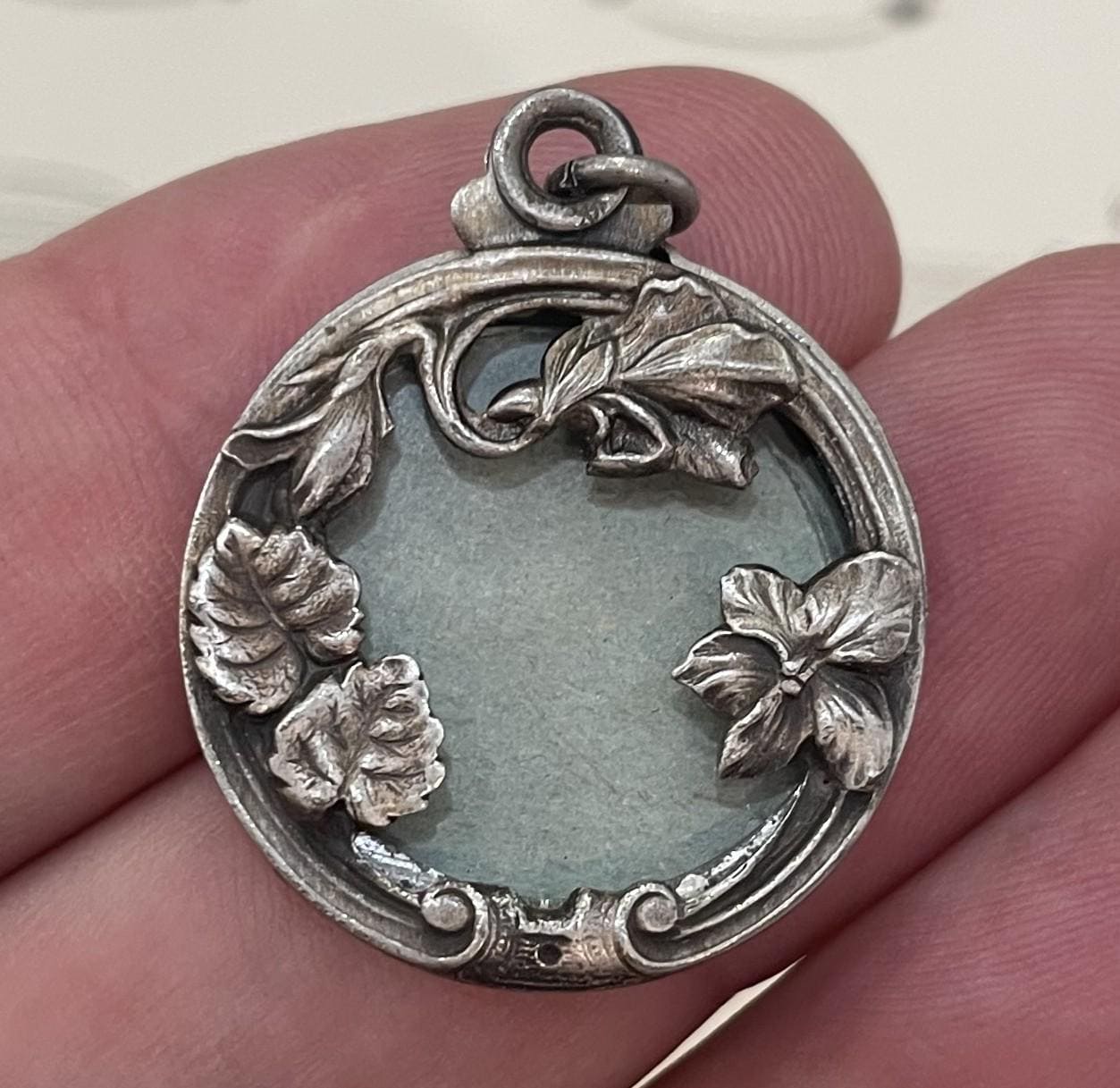 Antique French Art Nouveau Sliding Pendant Photo Holder Leaves c1920