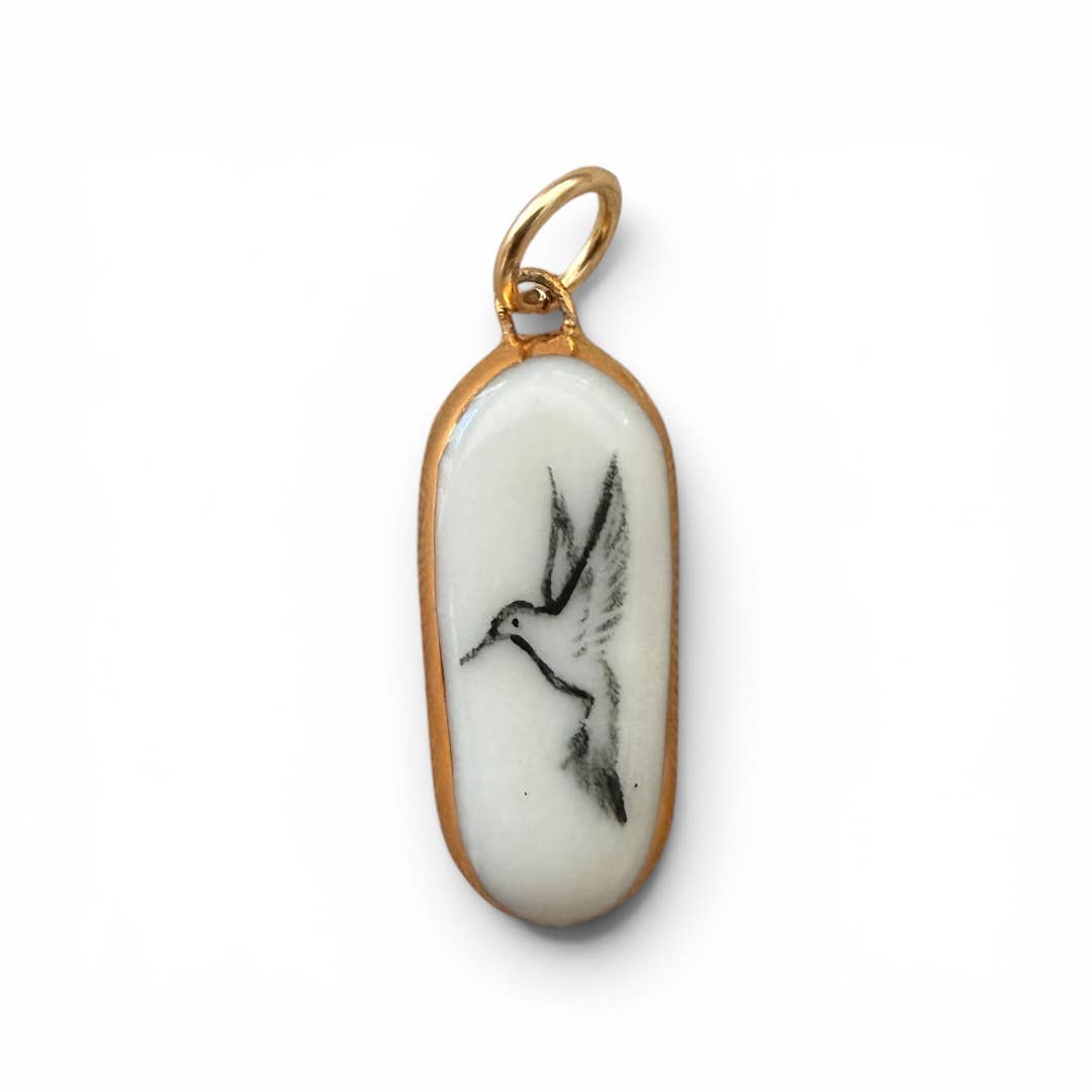B&W Hummingbird Charm: Black & White / Bar