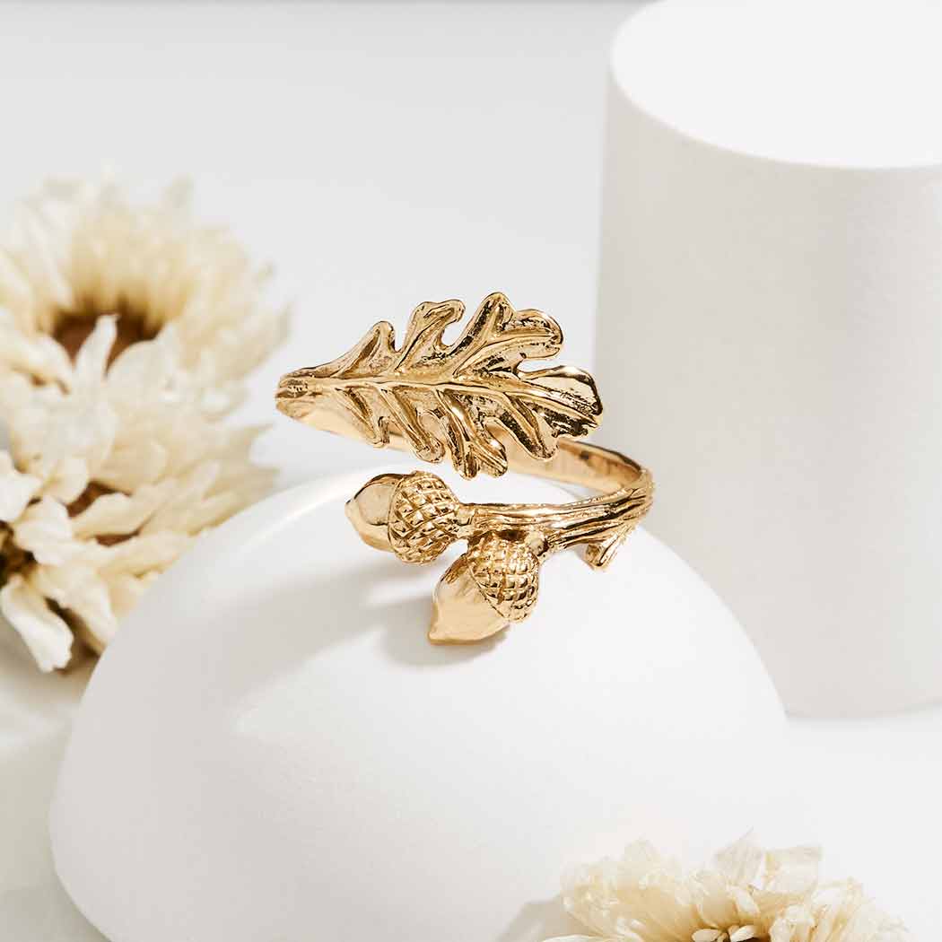 Bronze Adjustable Oak and Acorn Ring: Bronze / Adjustable 6-8