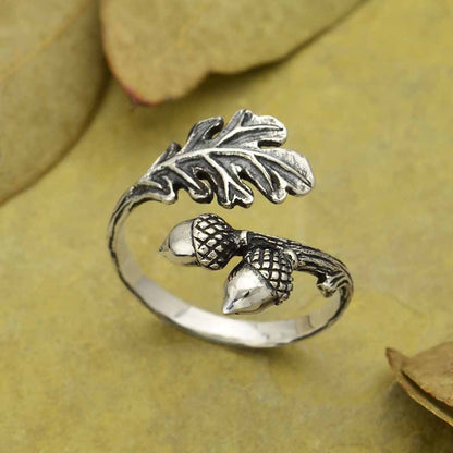 Bronze Adjustable Oak and Acorn Ring: Bronze / Adjustable 6-8