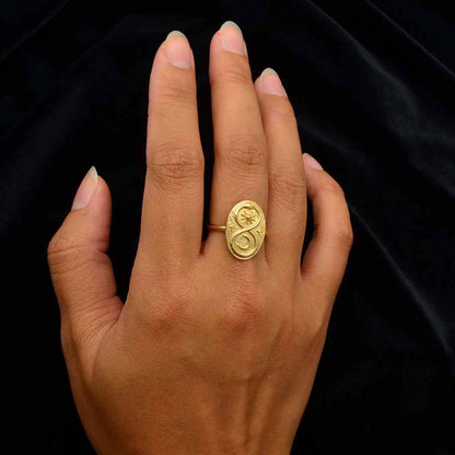 Sterling Silver Infinity Snake Ring: Sterling Silver / 8