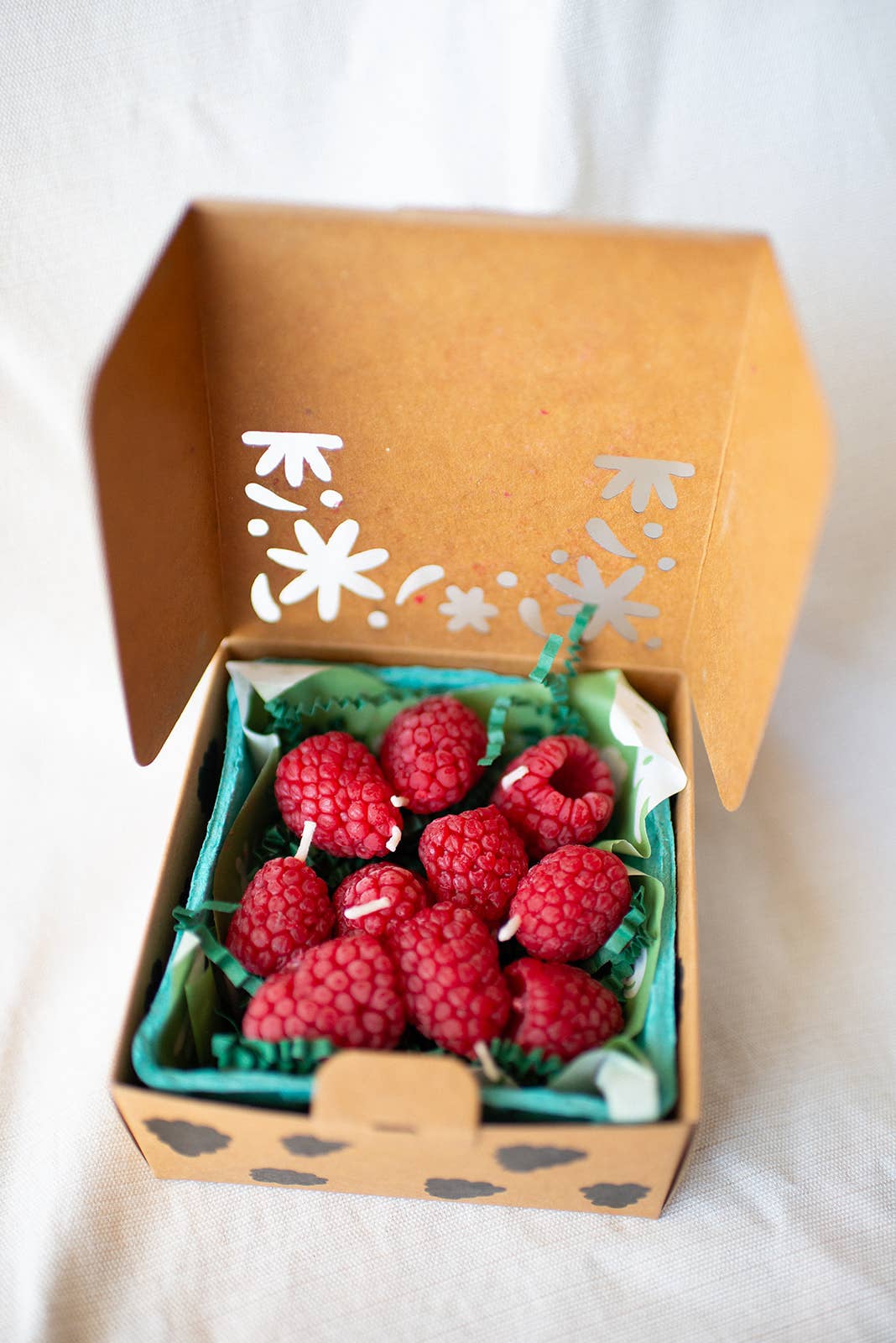 Raspberry Beeswax Birthday Candles : 10