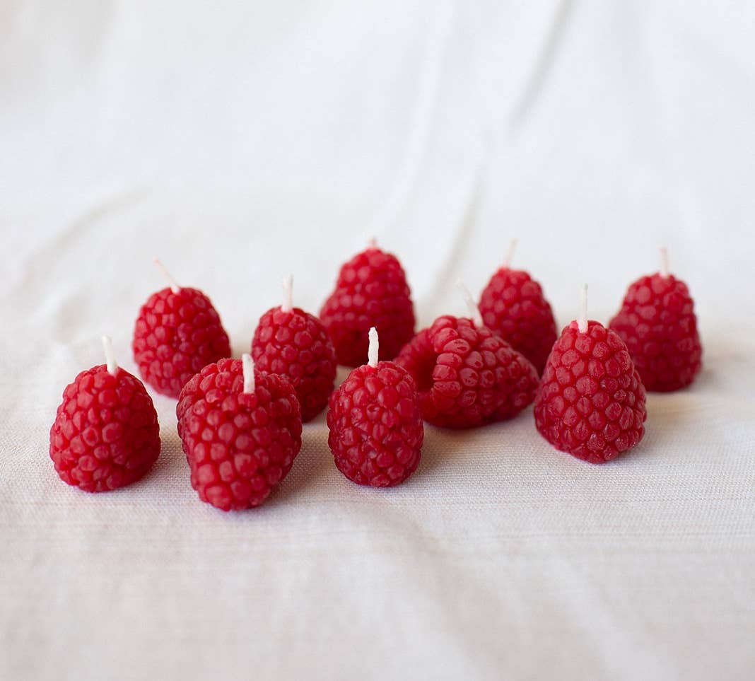 Raspberry Beeswax Birthday Candles : 10