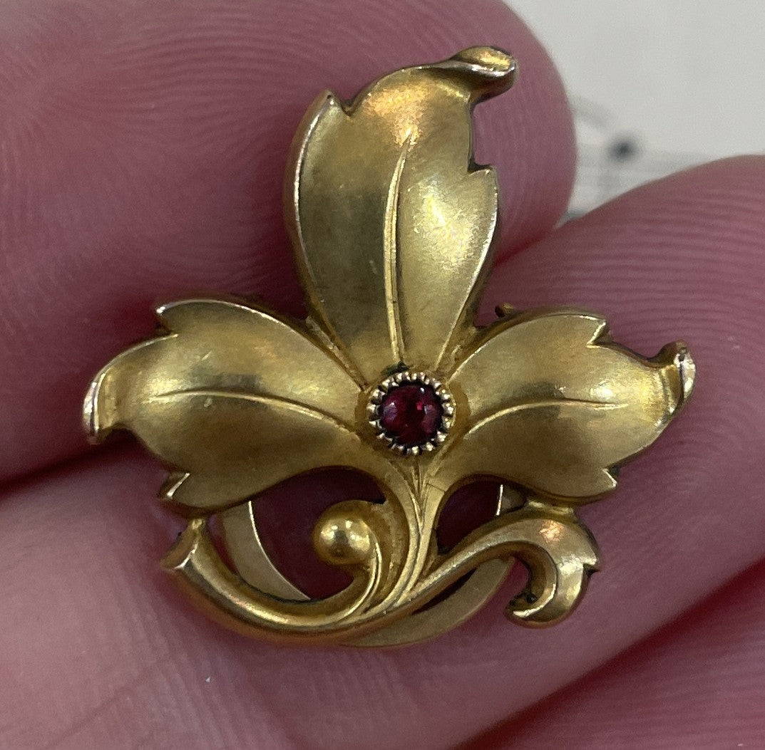Antique French Art Nouveau Gold-filled Pin Clip Leaf c1900