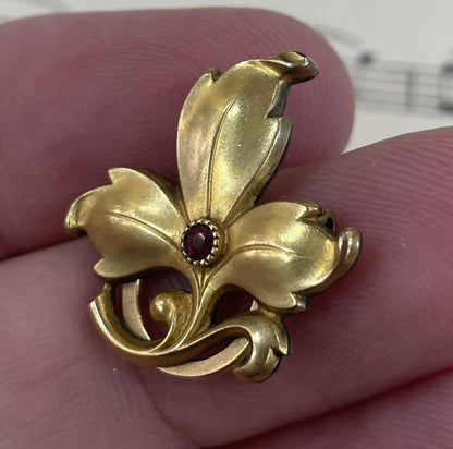 Antique French Art Nouveau Gold-filled Pin Clip Leaf c1900