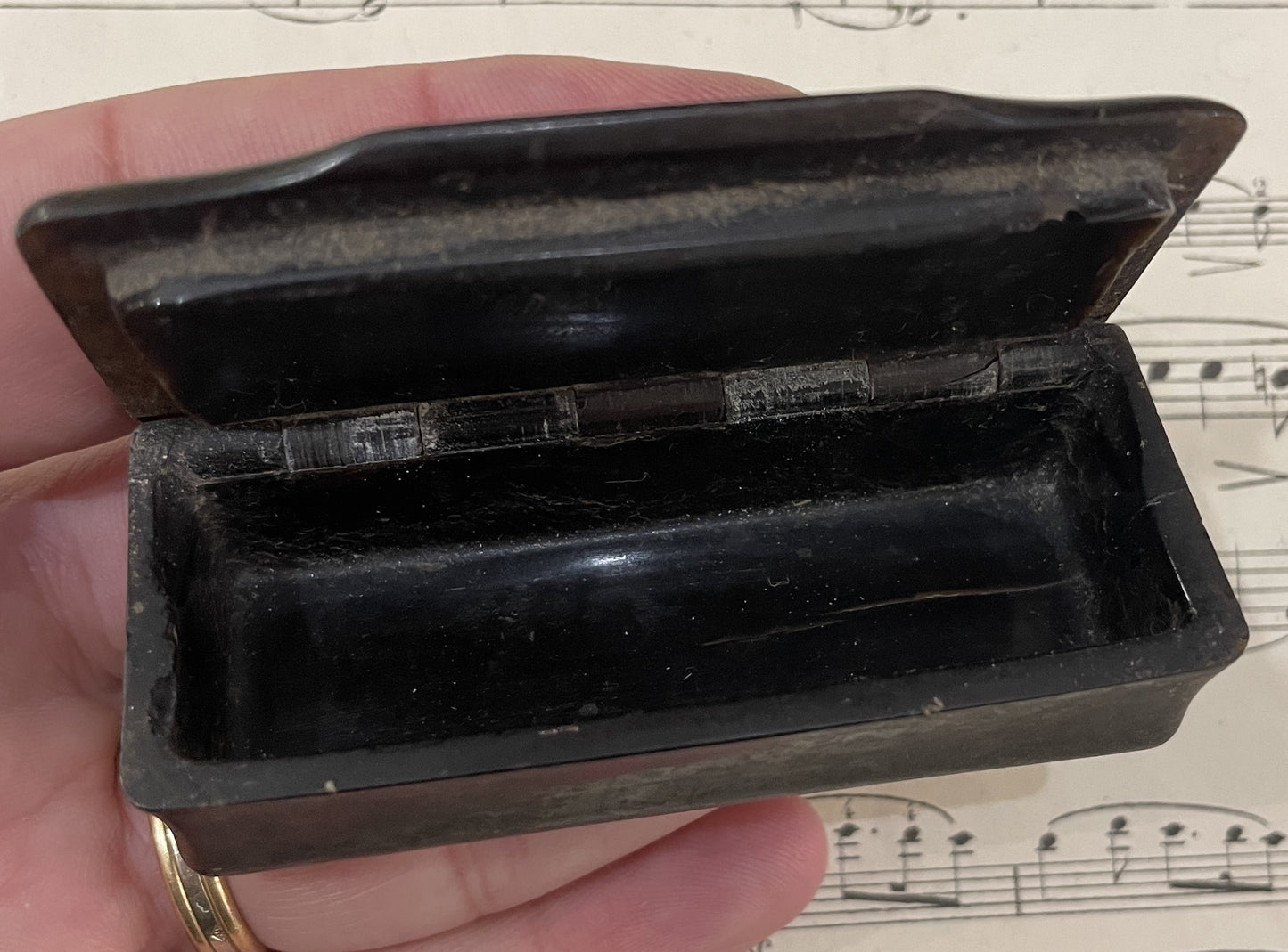 Antique French Carved Horn Snuff Box Marquetry c1880