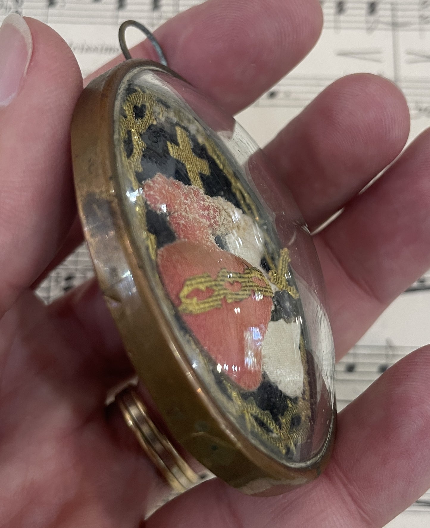 Rare Small Antique French Reliquary / Ex Voto Sacred Heart Domed Glass c1880