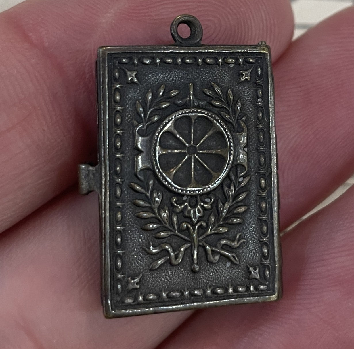 Antique French Souvenir Photos Pendant / Book Joan of Arc c1910