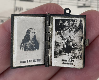 Antique French Souvenir Photos Pendant / Book Joan of Arc c1910