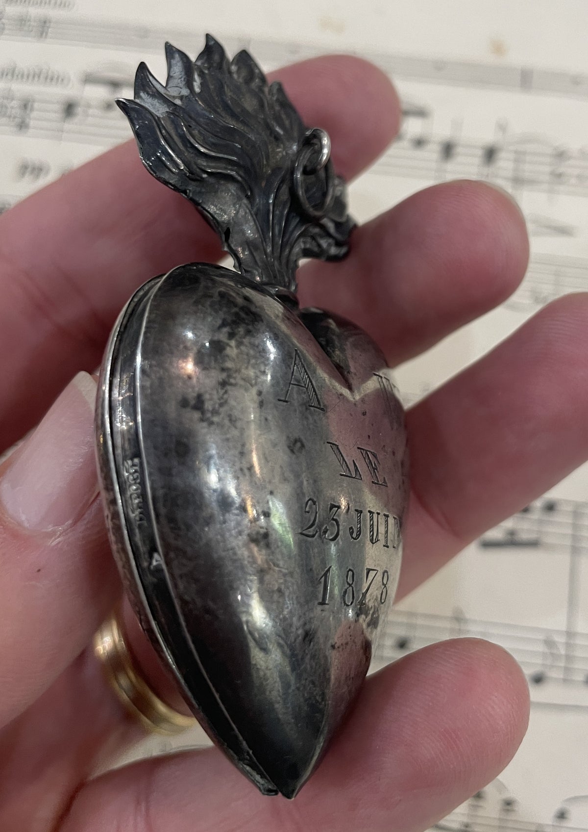 Rare Antique French Sterling Silver Sacred Heart of Mary Reliquary Ex Voto c1878