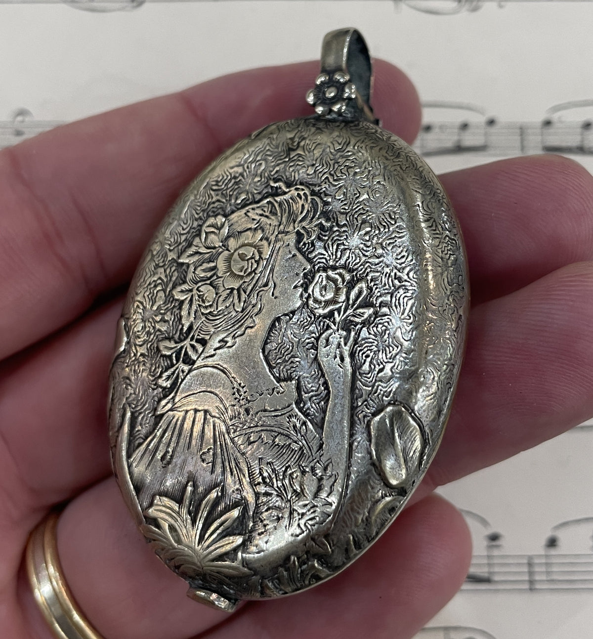 Rare Antique Art Nouveau French Sliding Mirror Pendant Woman Roses c1900