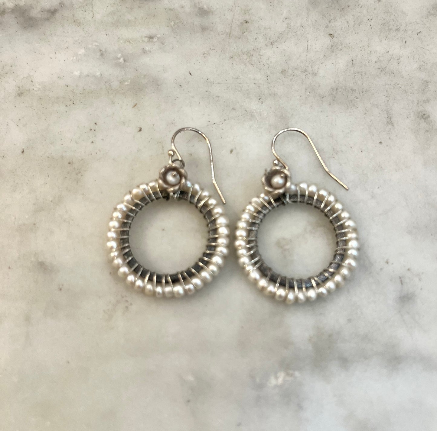 Freshwater pearl hoop earrings
