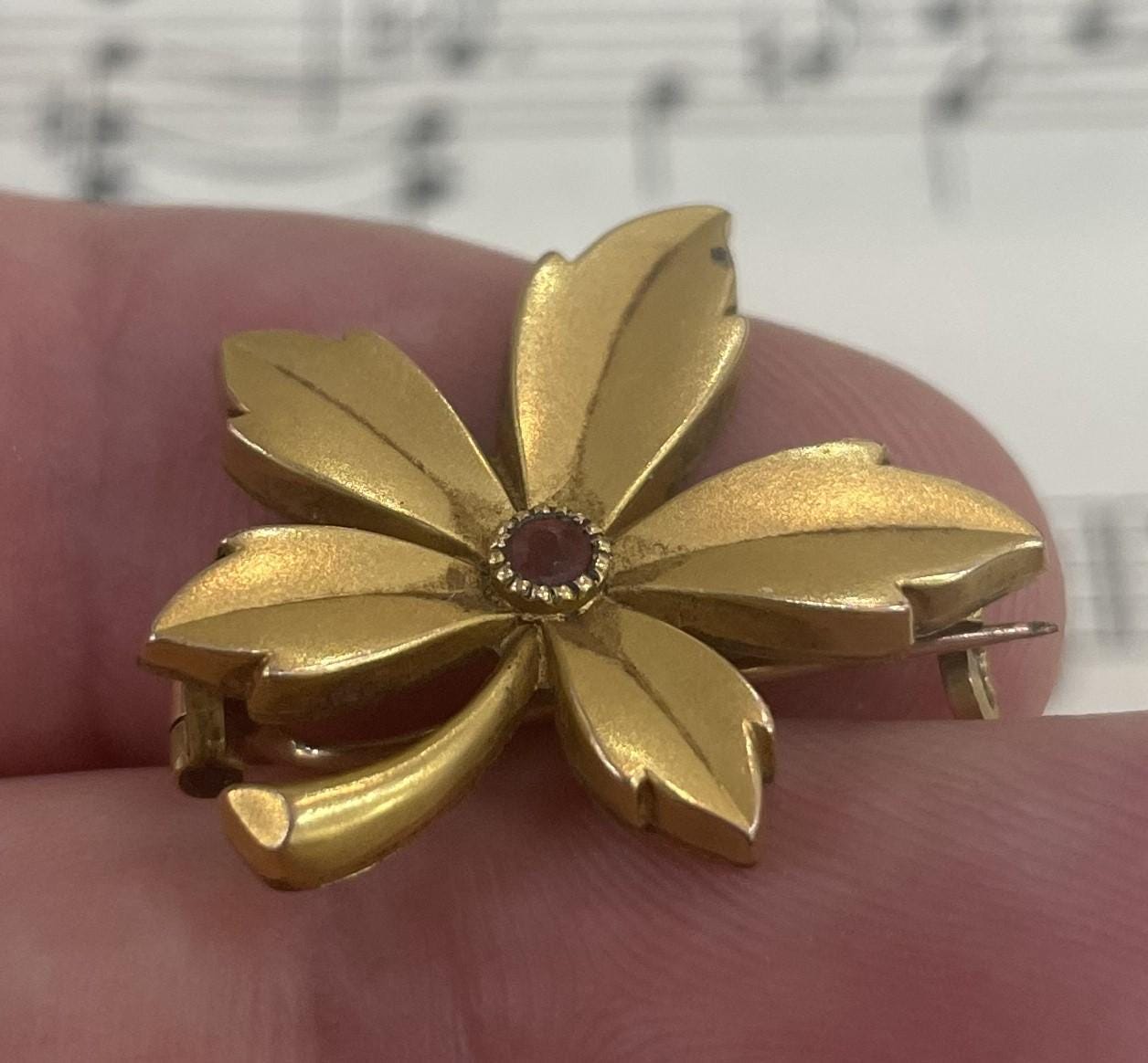 Antique French Art Nouveau Gold-filled Brooch Leaf c1900