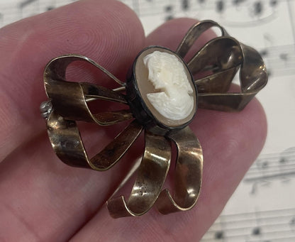 Antique English Shell Cameo Woman Sterling Silver Gold-filled Brooch c1920