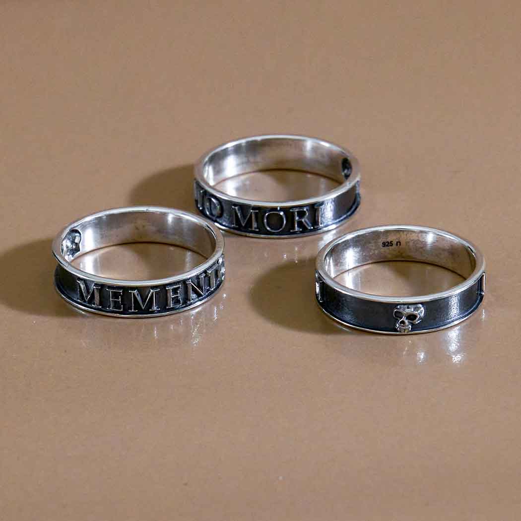 Sterling Silver Memento Mori Ring: Size 7