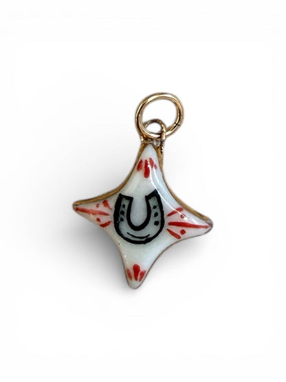 Horseshoe 4-Point Star Charm: Red Accent / Gold Luster
