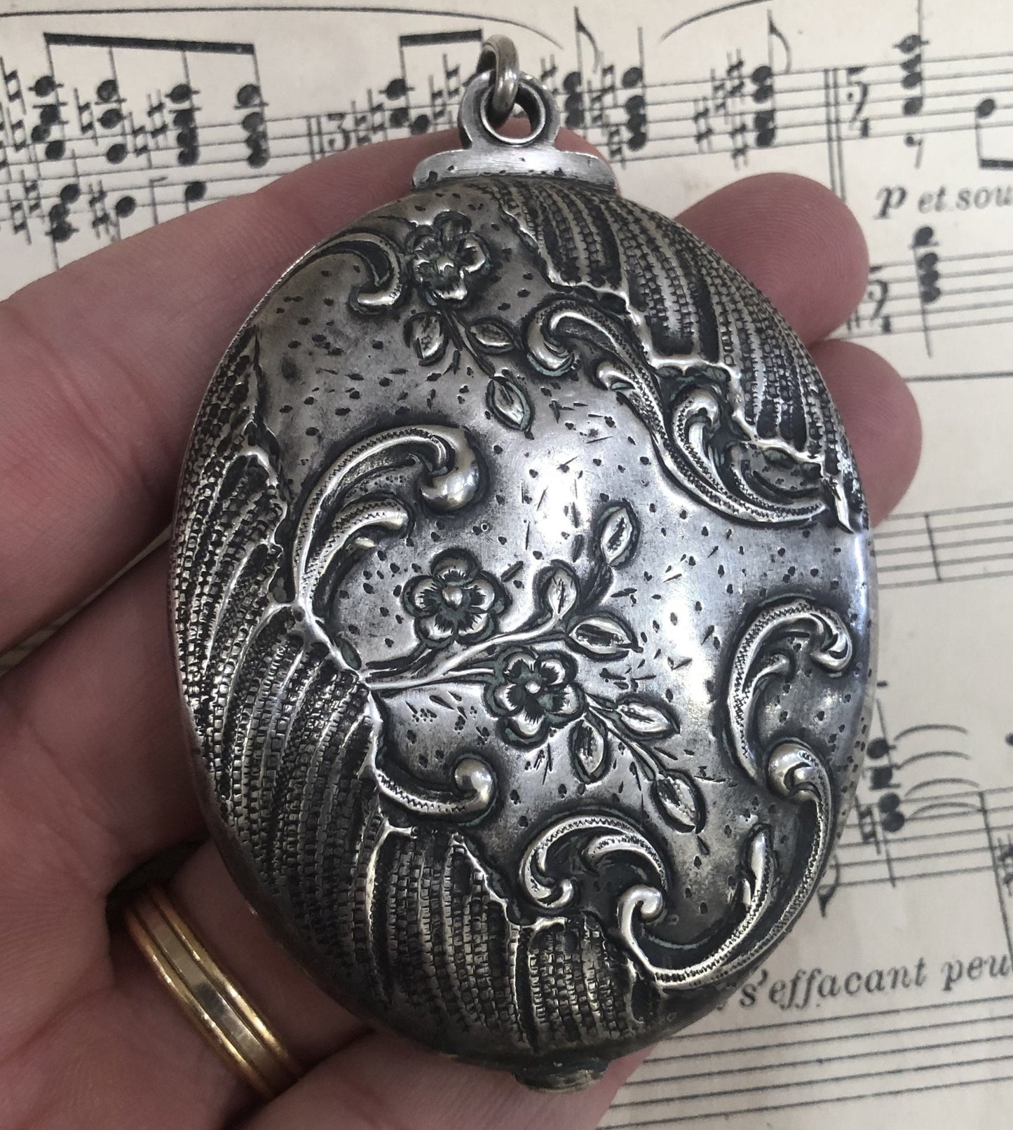 Rare Antique French Art Nouveau Sterling Silver Flower Sliding Mirror Pendant c1900